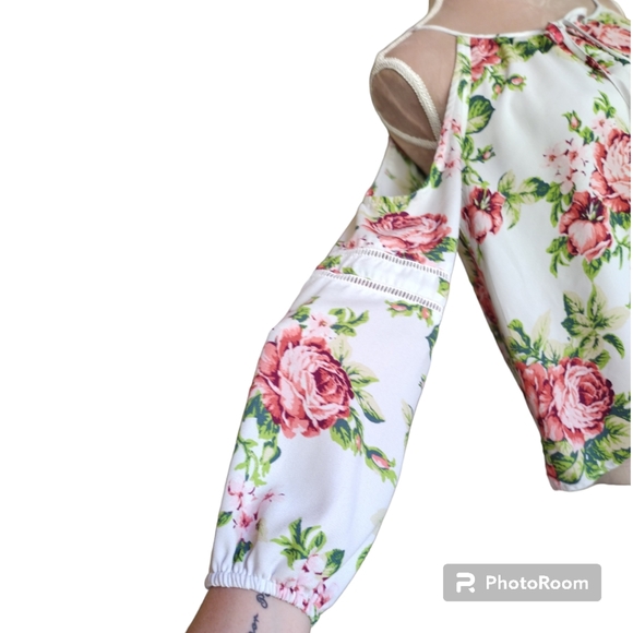 EUC* FOREVER 21| WHITE FLORAL COLD SHOULDER LONG SLEEVE BLOUSE - Picture 5 of 13